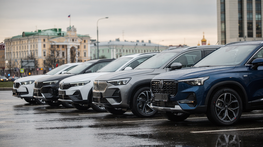 Почему автопроизводители массово обновляют кроссоверы в 2026 году