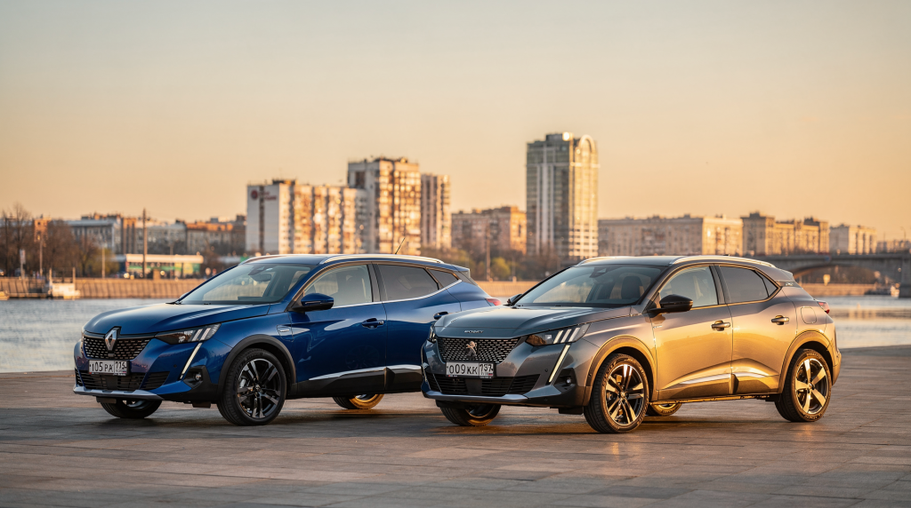 Сравнение новинок Renault и Peugeot: какой кроссовер интереснее